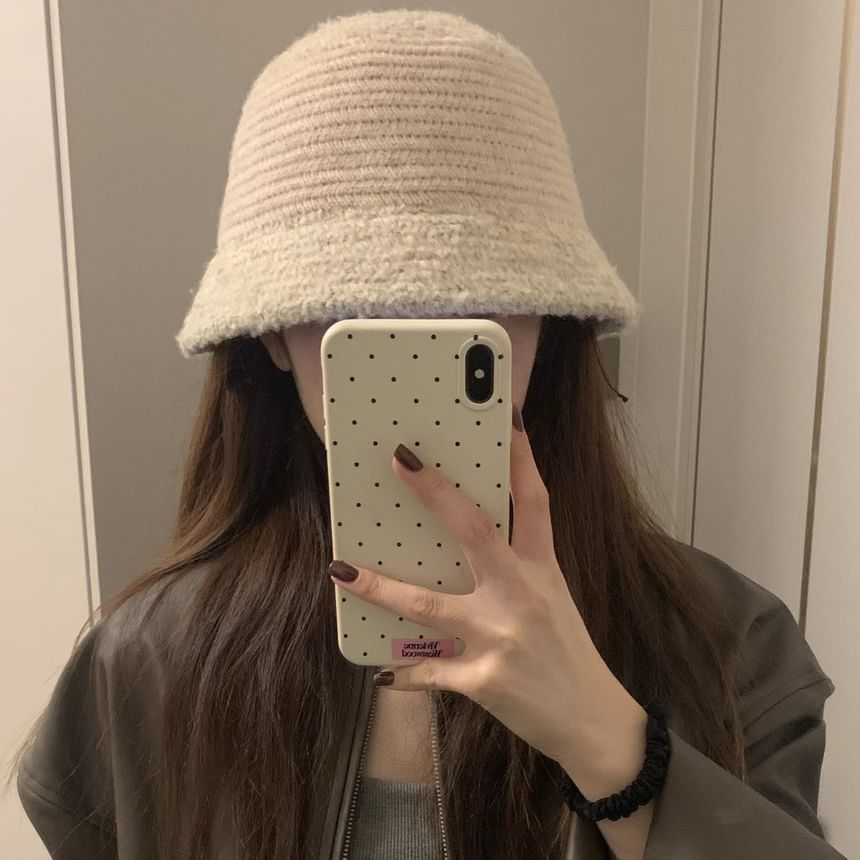 Fluffy Hat Bucket Panel
