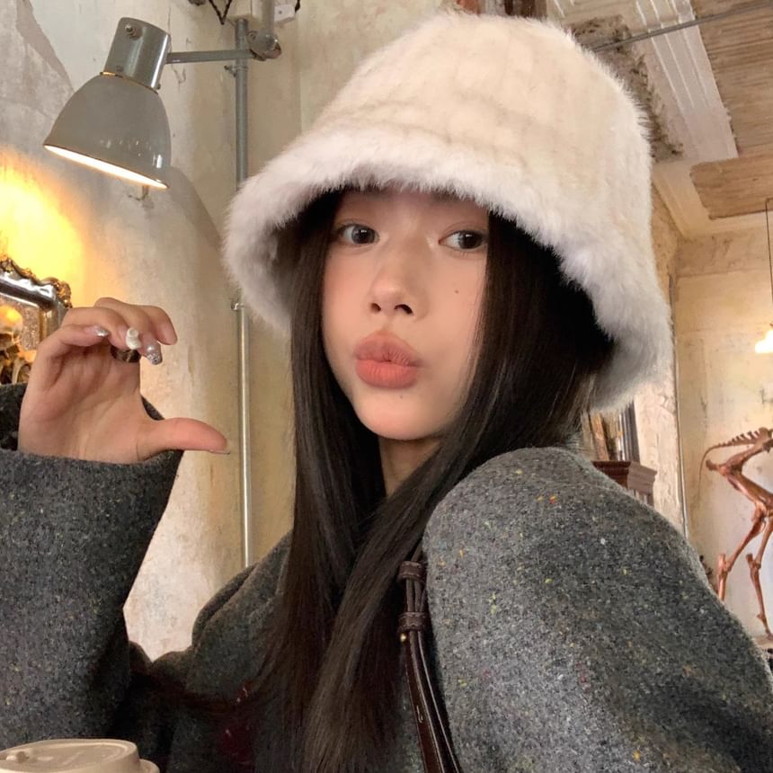 Bucket Plain Hat Fluffy