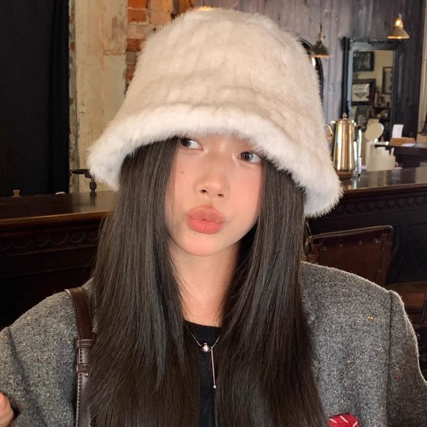 Bucket Plain Hat Fluffy