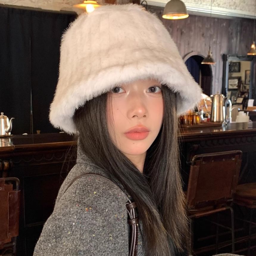 Bucket Plain Hat Fluffy
