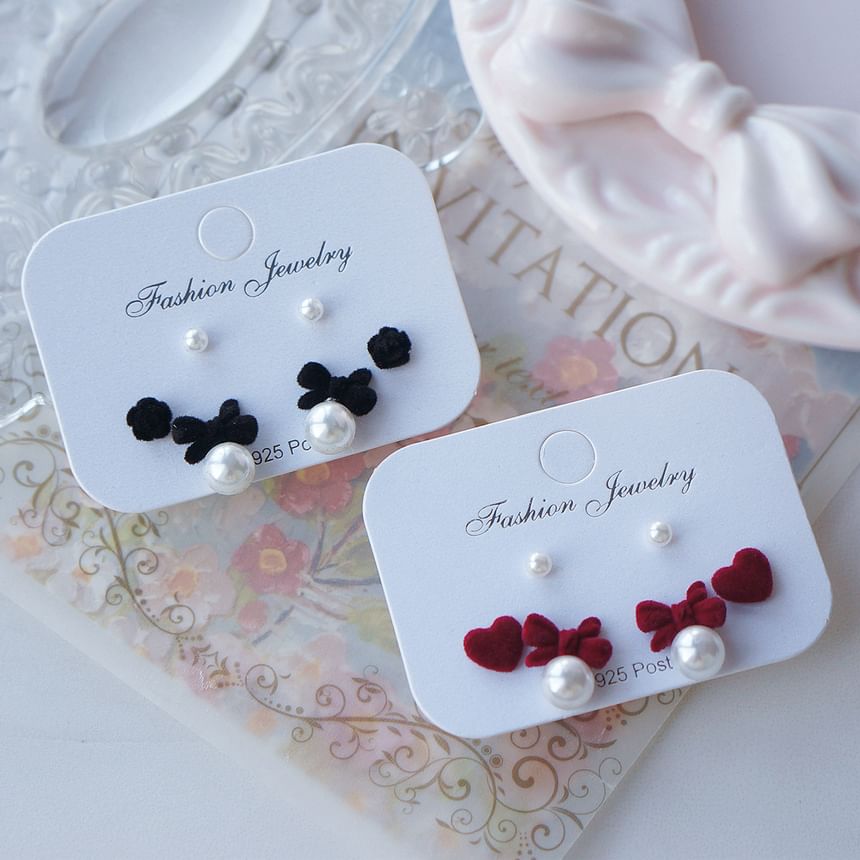 Pearl Stud Earring of Set Pairs: Bow 3 Asymmetrical Faux