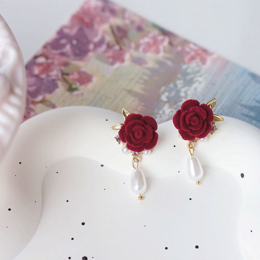 Clip Pearl Earring Rose On Faux / Drop