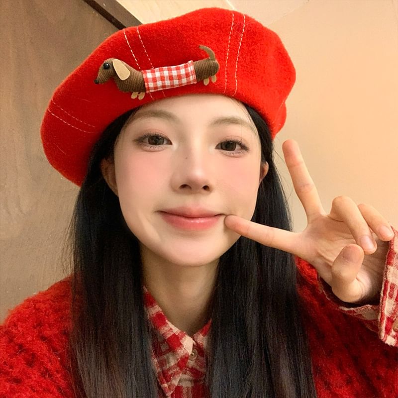 Beret Contrast Dog Stitched