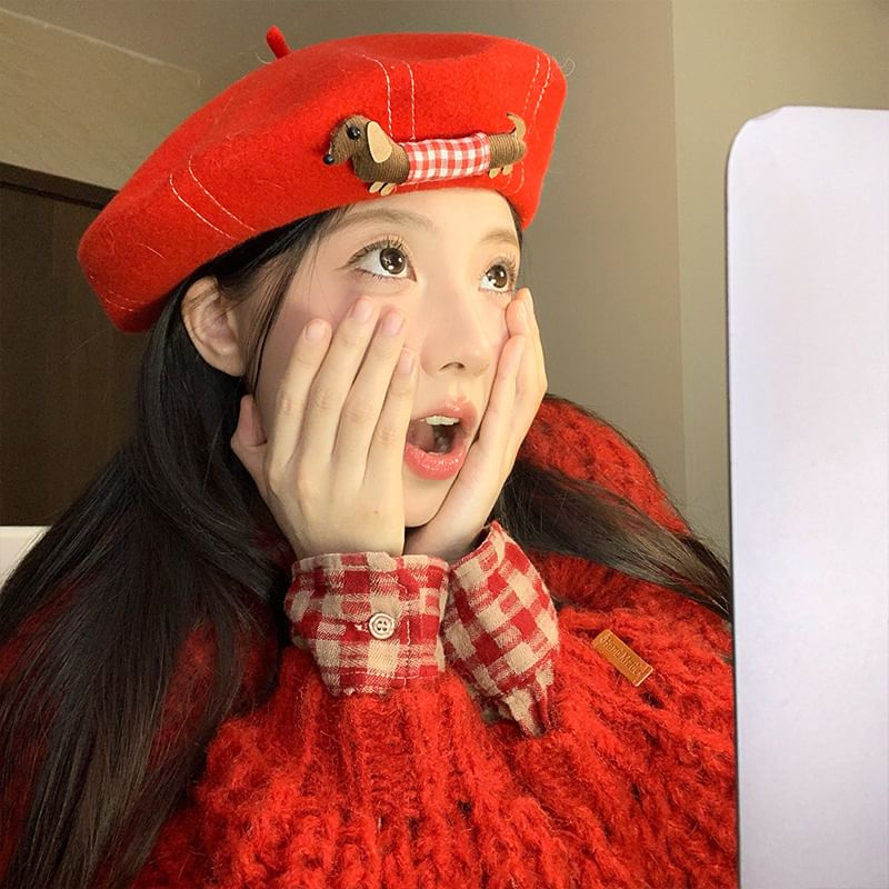 Beret Contrast Dog Stitched