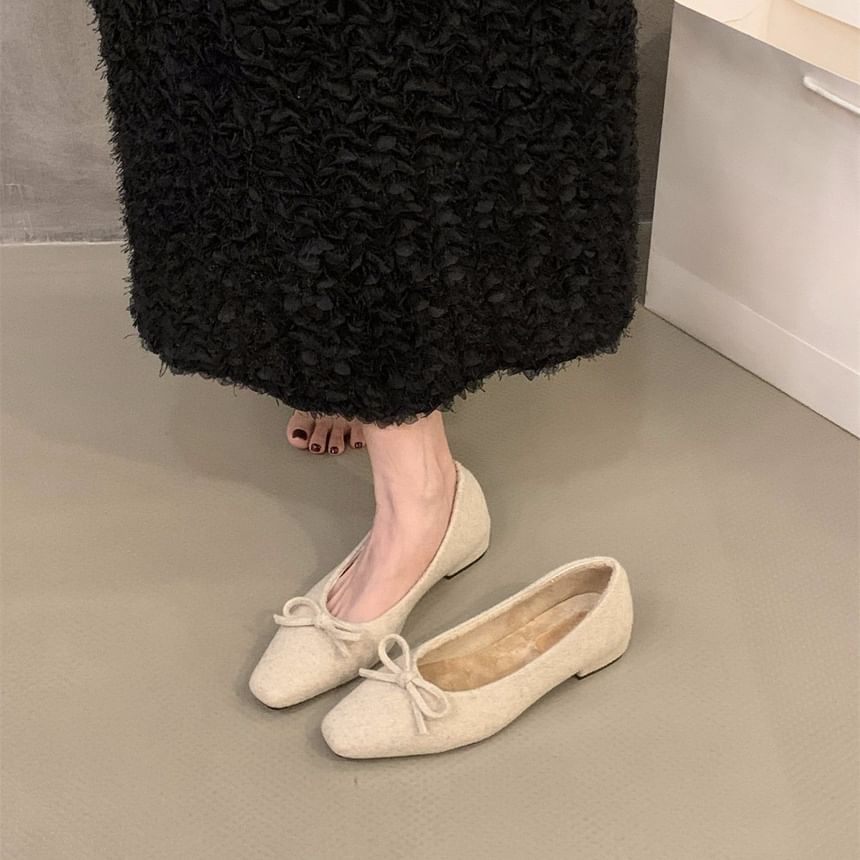 Bow Toe Flats Square