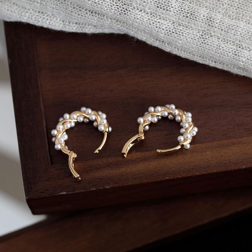 Faux Pearl Earring Hoop