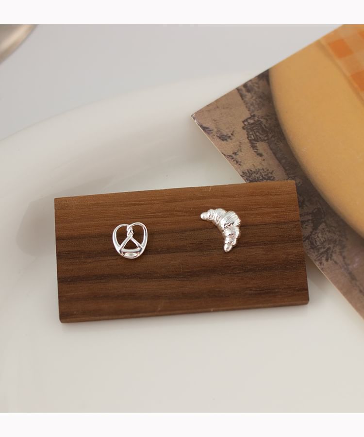 Earring Clip Stud Pastry Asymmetrical On /
