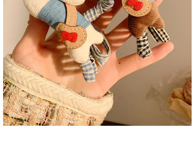 Plaid Claw Hair Cartoon