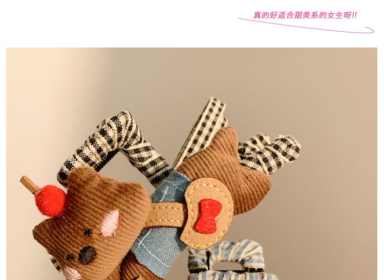 Plaid Claw Hair Cartoon