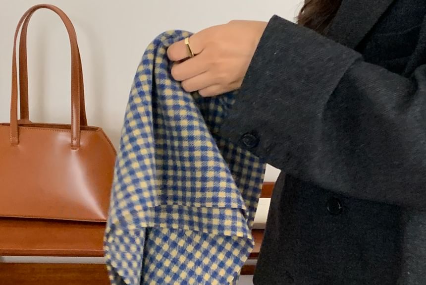 Fringed Trim Plaid Applique Scarf