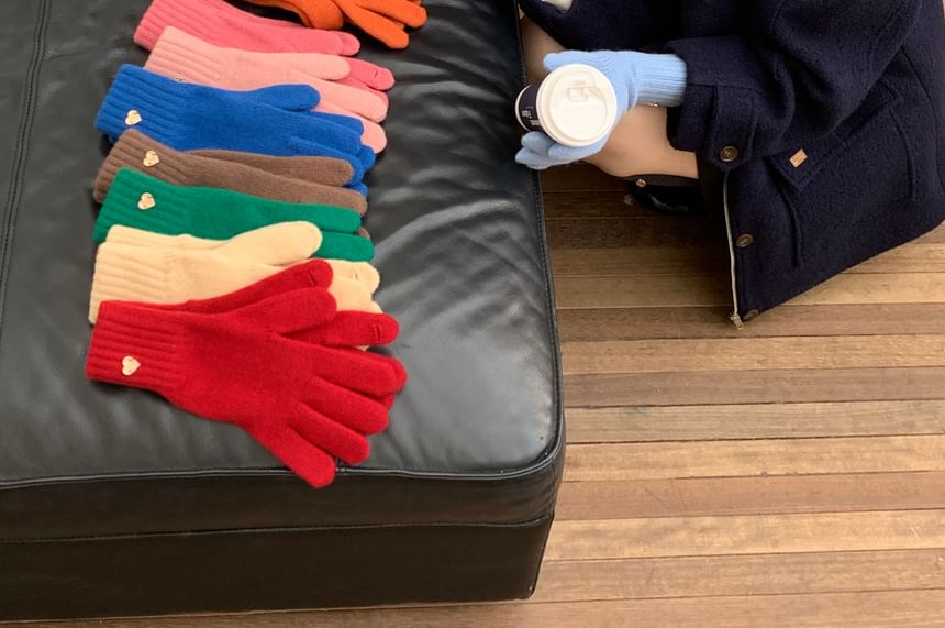 Knit Buttoned Heart Gloves