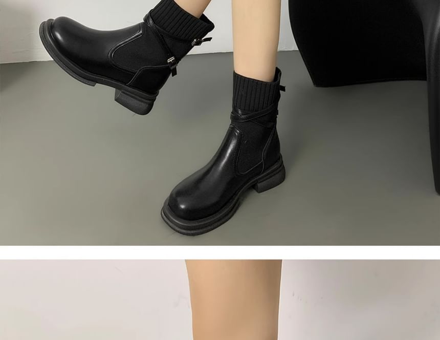 Platform Buckled Short Knit Boots Panel