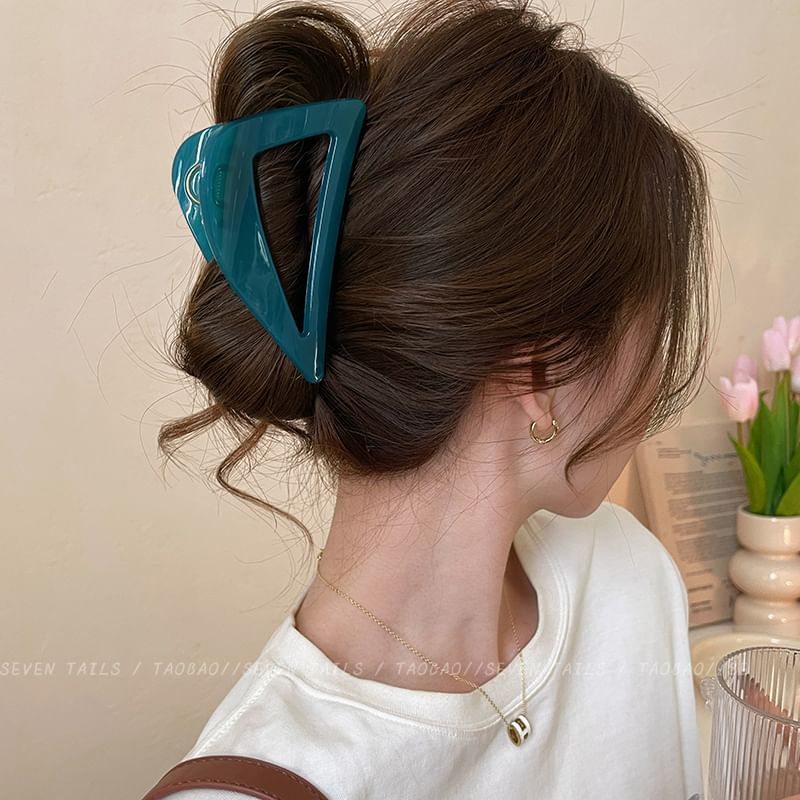 Hair Acrylic Plain Claw Triangle