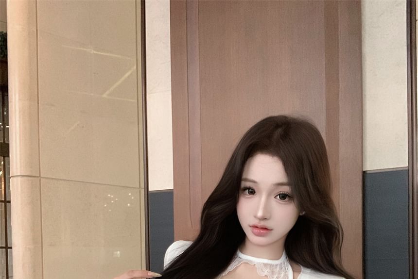 Plain Panel Round Sleeve Lace Neck Long Henley T-Shirt