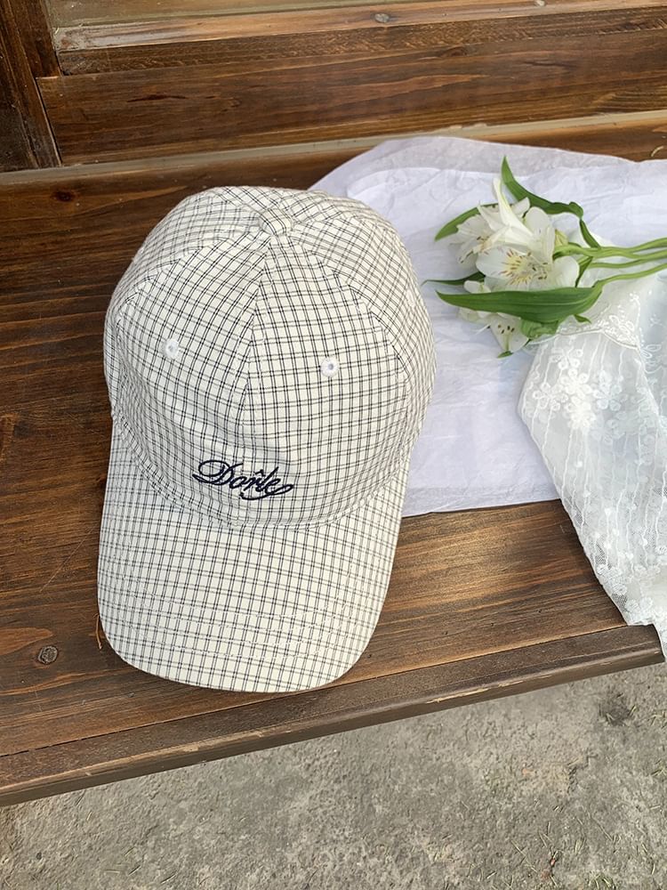 Lettering Embroidered Baseball Plaid Cap