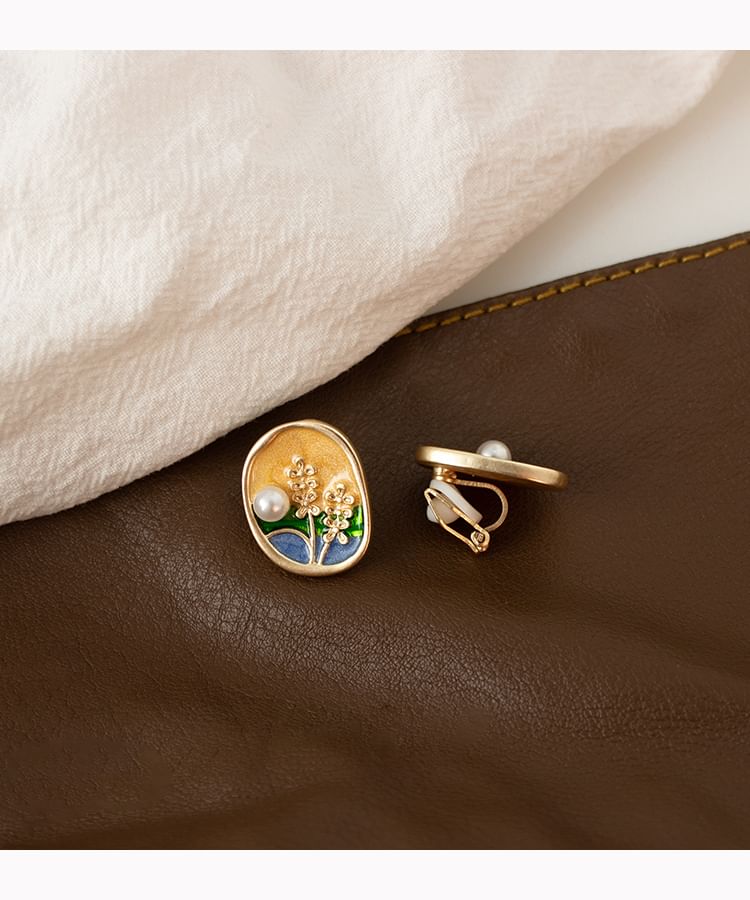Enamel Pearl Earring / Faux Clip On Stud