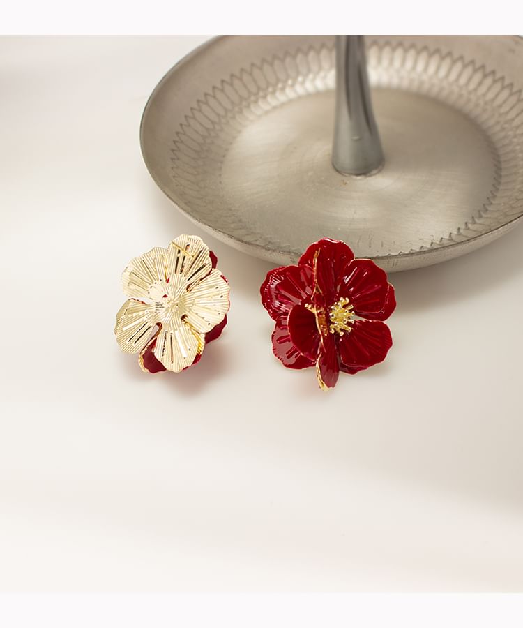 Earring Clip Enamel On Flower / Stud