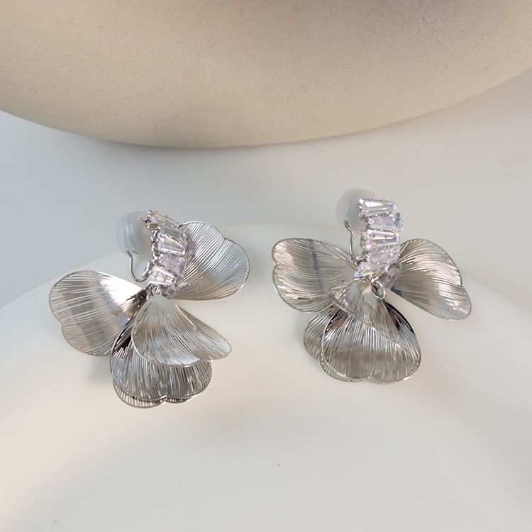 Petal Clip Earring On / Drop Rhinestone