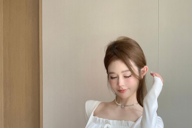 Square-Neck Plain Shirred Top Crop Long-Sleeve