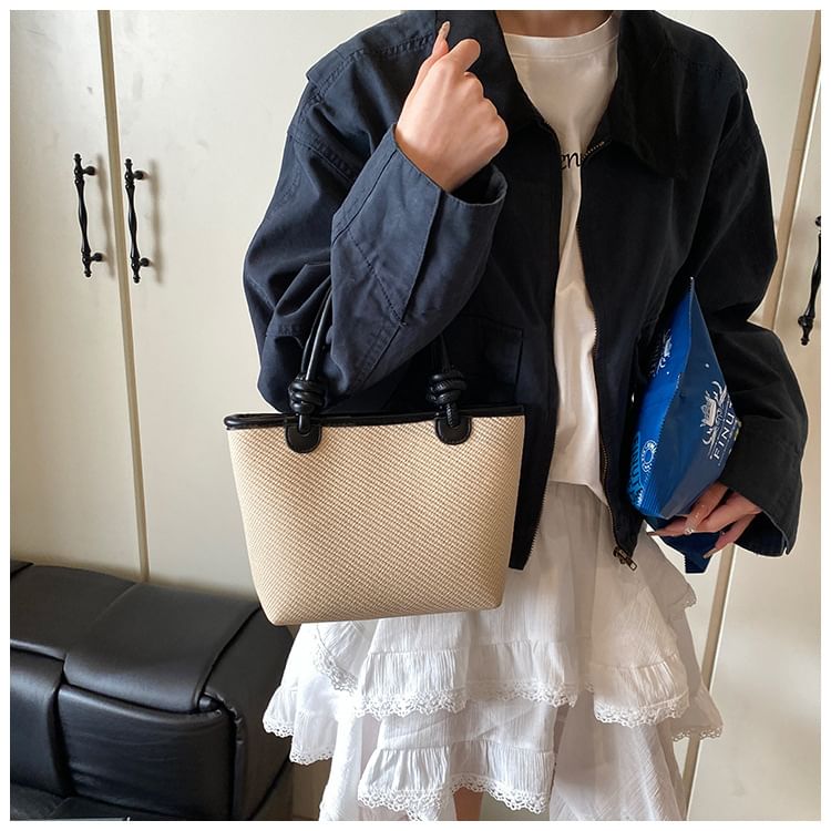 Bag Contrast Trim Crossbody