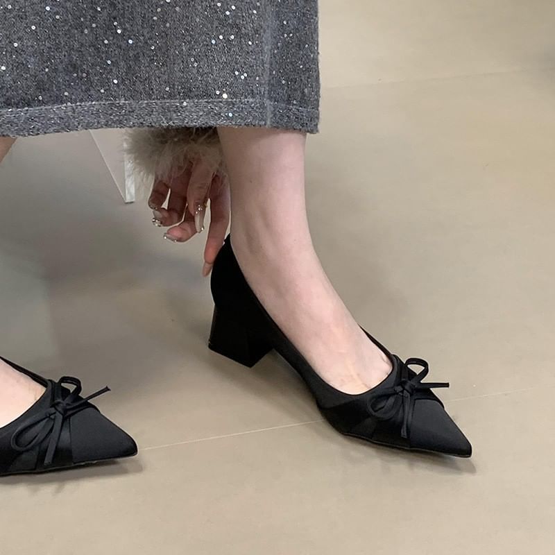 Pumps Chunky Bow Heel