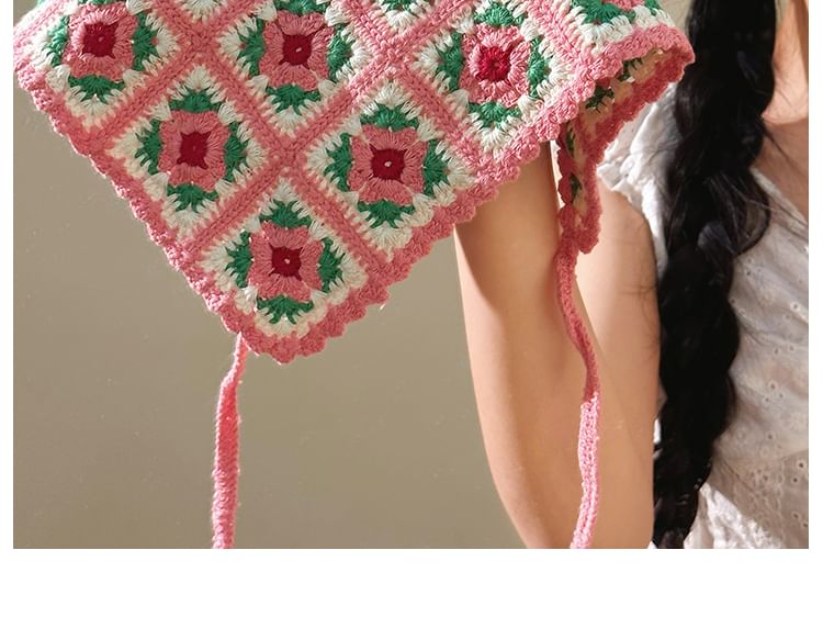 Knit Floral Head Triangle Scarf Plaid