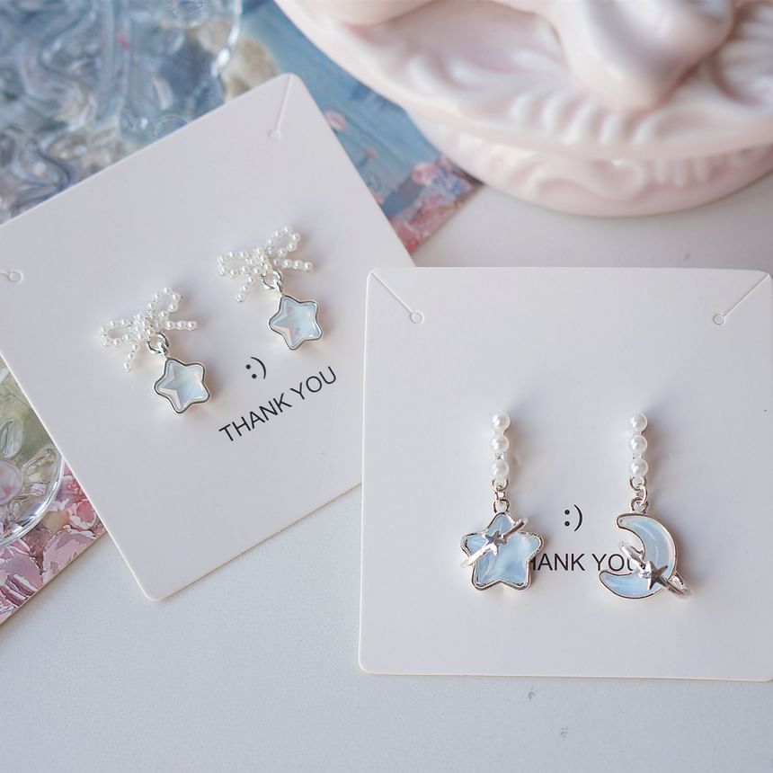 Pearl Star Faux Dangle Earring