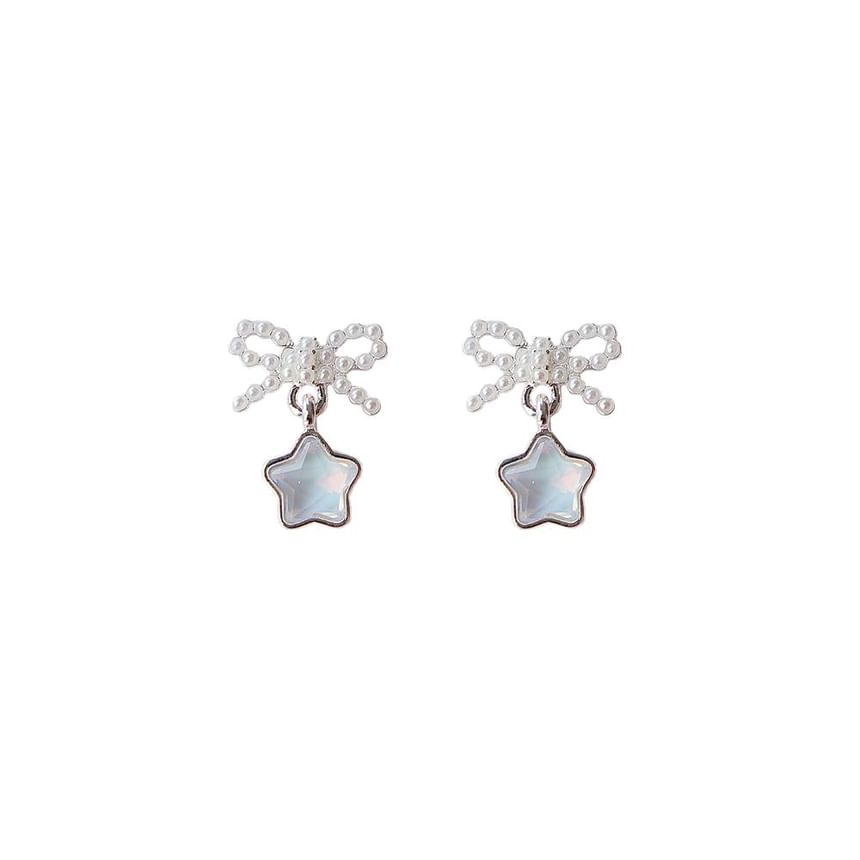 Pearl Star Faux Dangle Earring