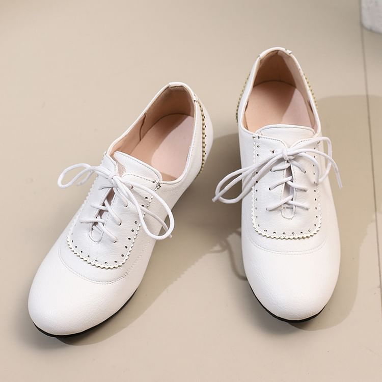Low Heel Lace-Up Shoes Brogue Plain
