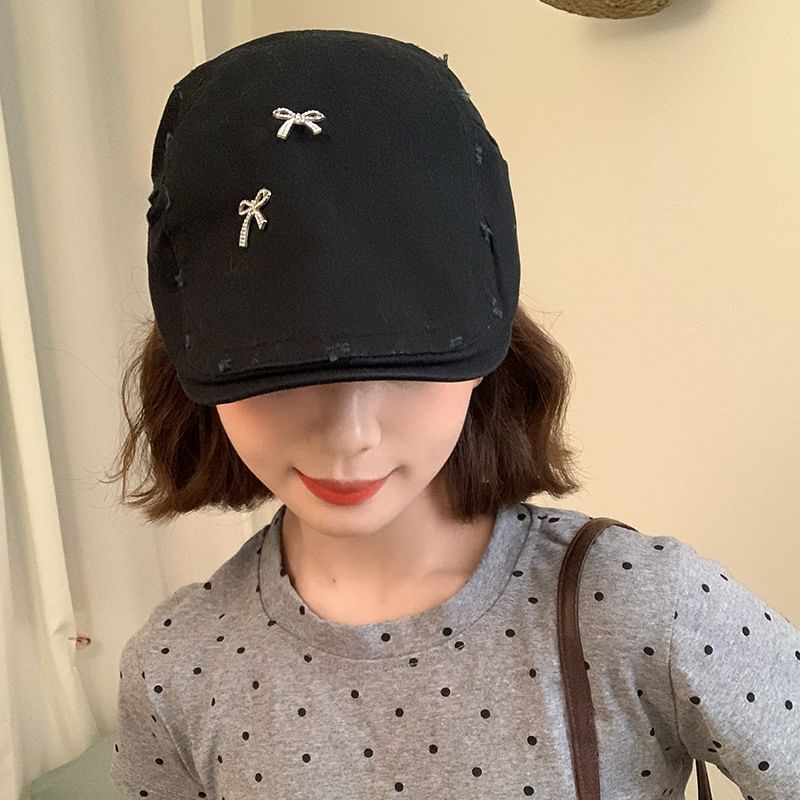 Flat Distressed Bow Cap Plain