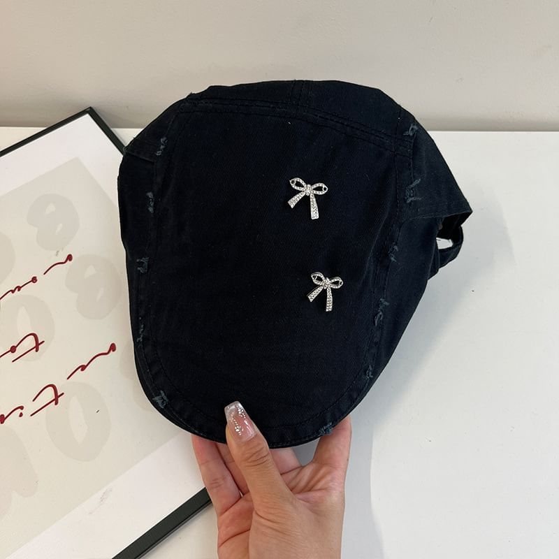 Flat Distressed Bow Cap Plain