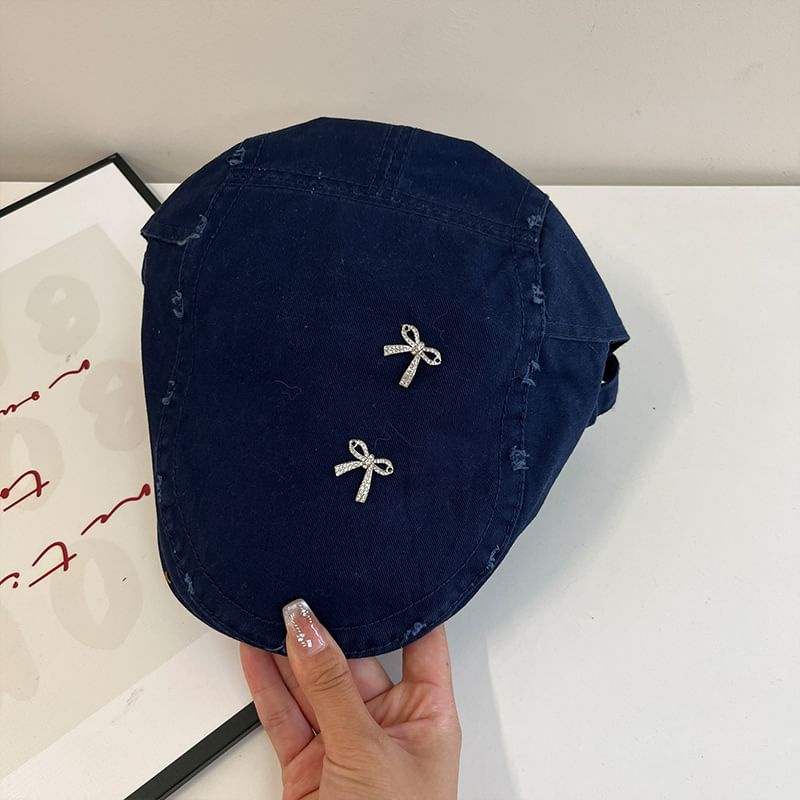 Flat Distressed Bow Cap Plain