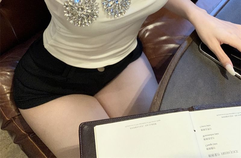 Slim Top Rhinestone Crop Fit One-Shoulder Tank Accent