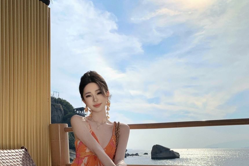 Strap V-Neck A-Line Floral Maxi Print Dress Spaghetti