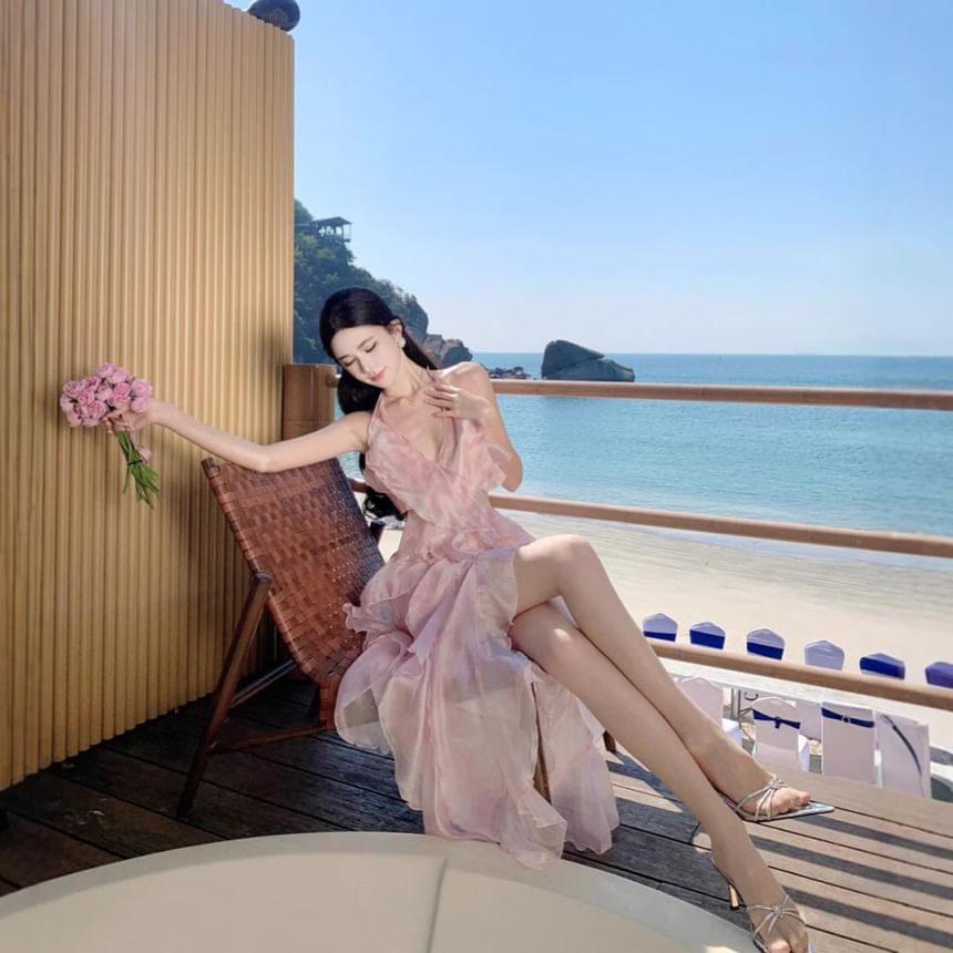 Crop V-Neck A-Line Waist Midi Floral Set: High Skirt Halter Top +