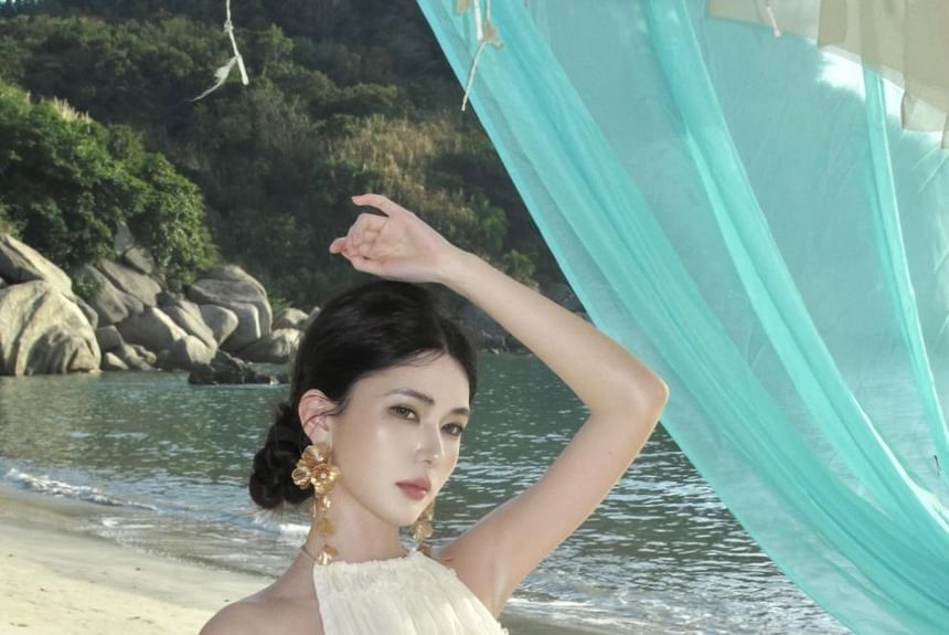 Top Maxi Rise + Halter Plain High Crop Neck Skirt Cami A-Line Set: