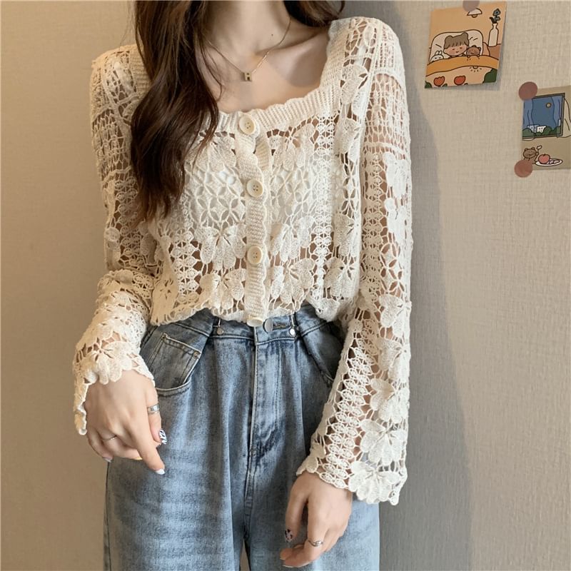 Cropped Crochet Square Floral Cardigan Neck