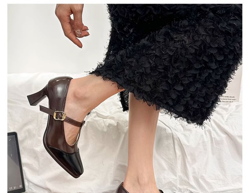 Toe Pumps Square T-Strap Cap