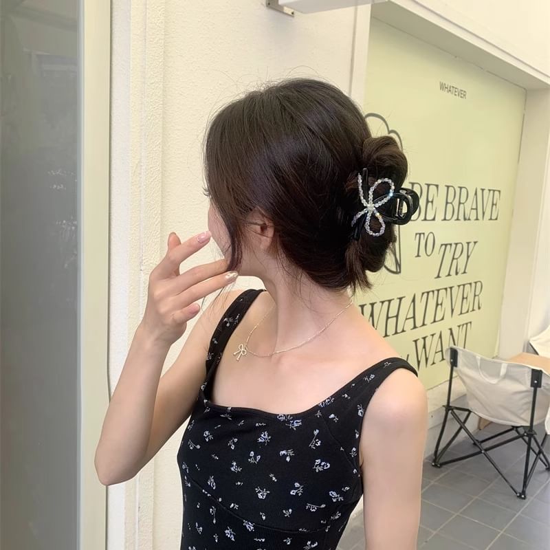 Hair Claw Beaded Acrylic Bow