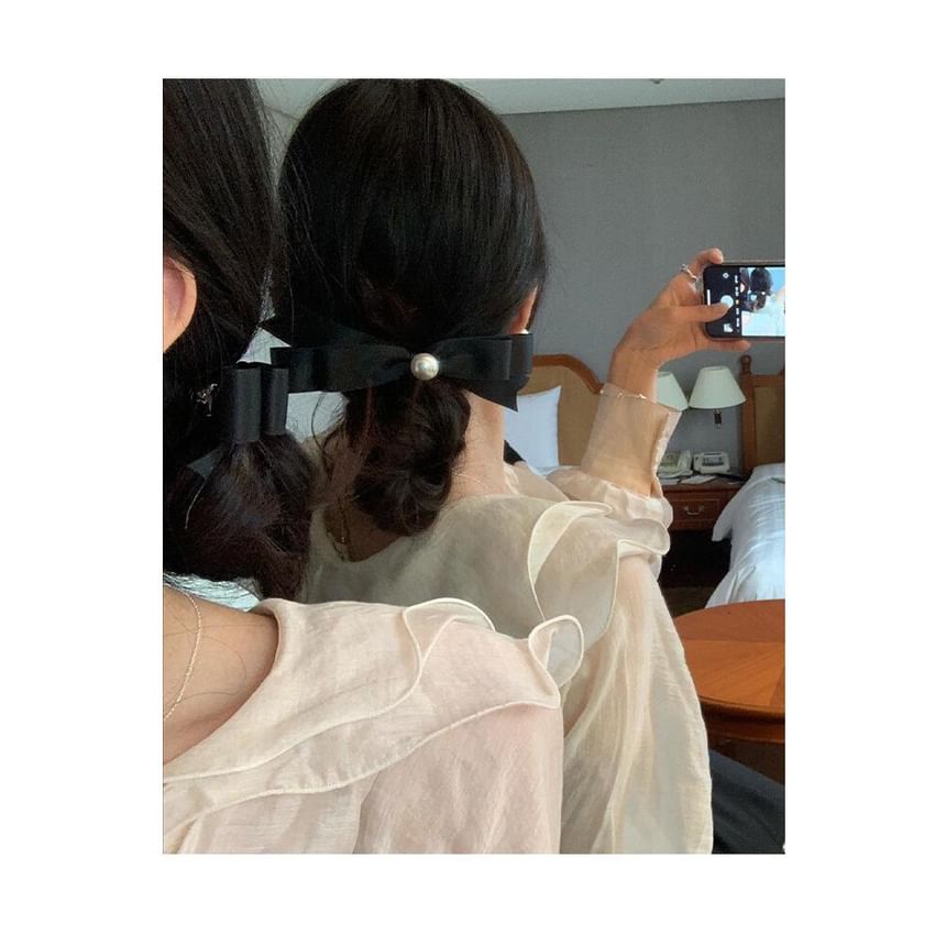 Faux Hair Pearl Clip Bow