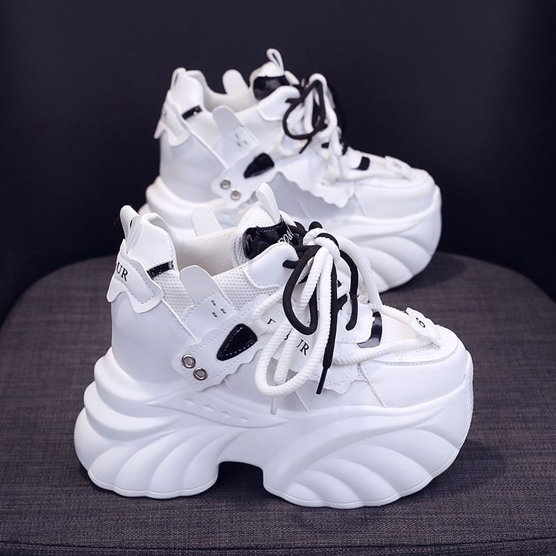 Lace-Up Lettering Sneakers Platform