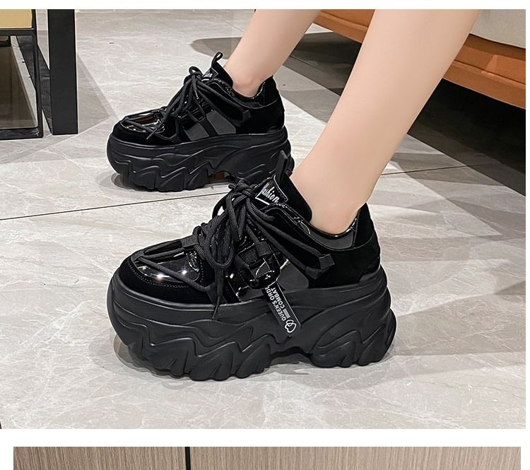 Sneakers Platform Lace-Up Lettering
