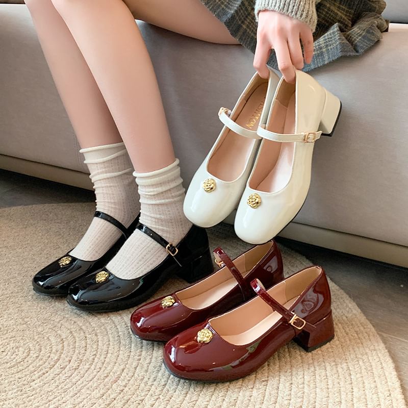 Chunky Flower Heel Patent Mary Accent Jane Leather Pumps