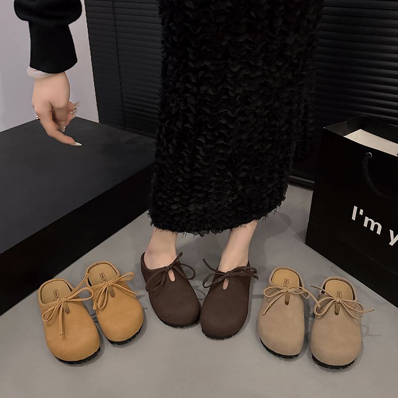 Plain Mules Accent Bow Platform