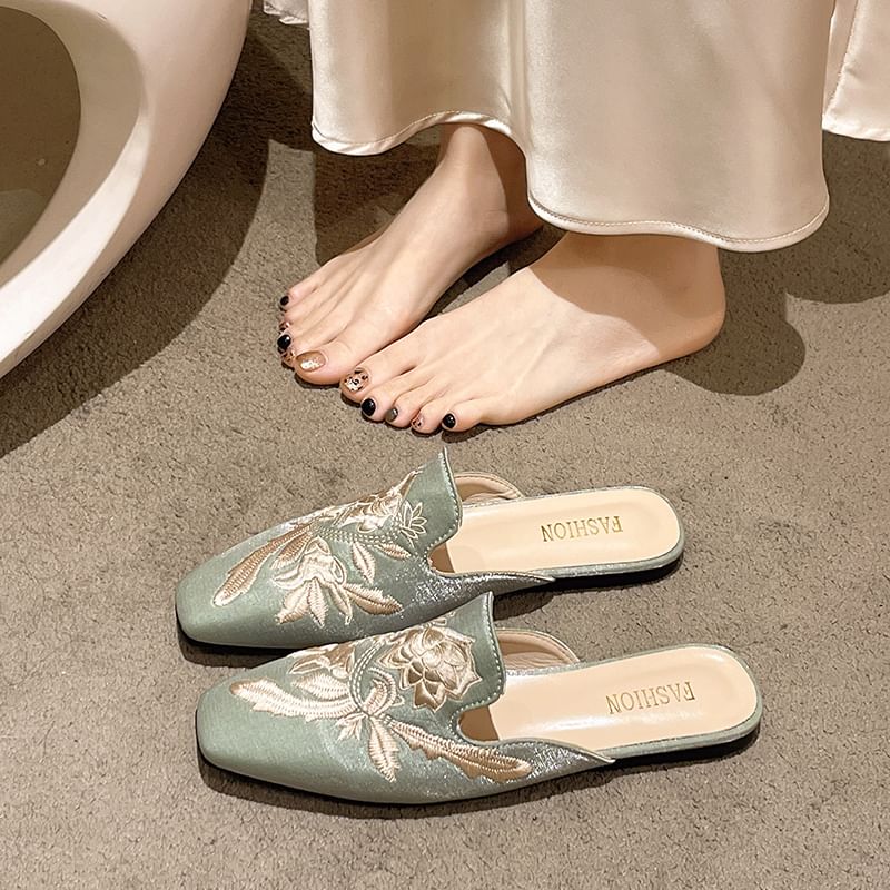 Embroidered Square Toe Mules Flat Floral