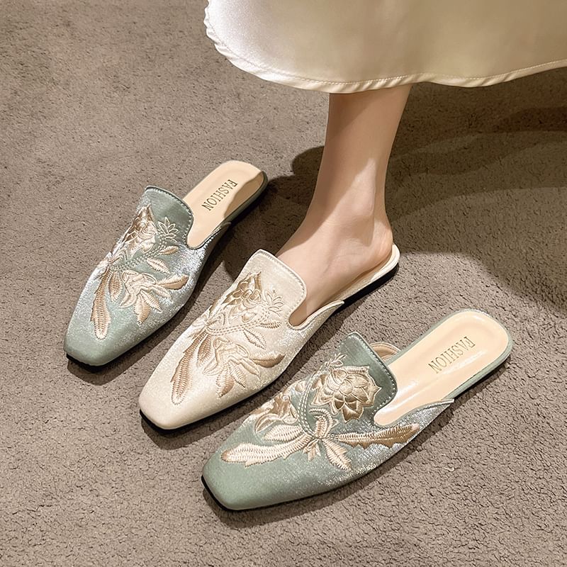 Embroidered Square Toe Mules Flat Floral