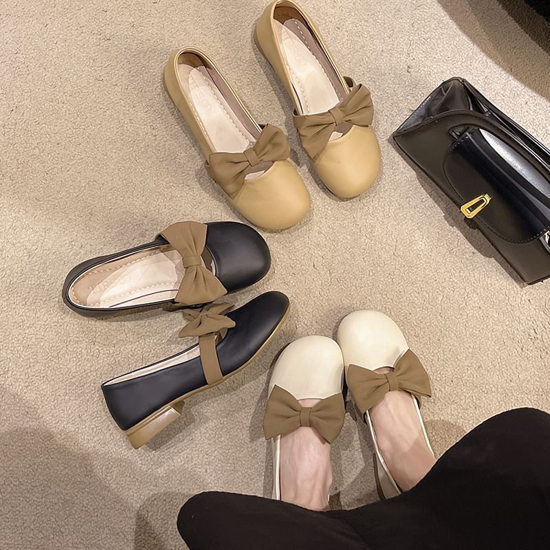 Leather Faux Tone Two Jane Heel Mary Accent Bow Shoes Low