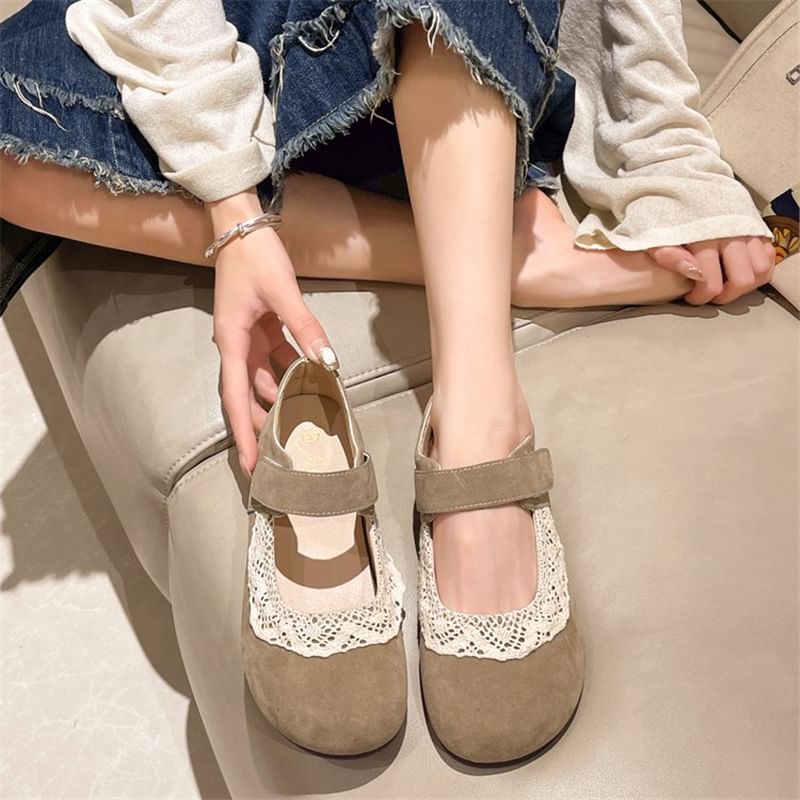 Trim Toe Lace Round Jane Flats Mary
