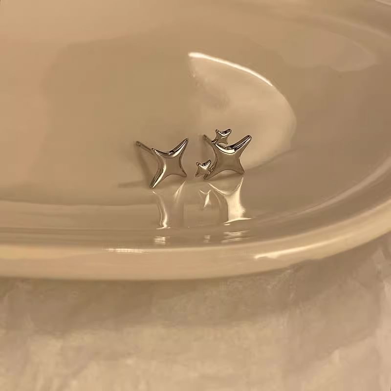 Earring Alloy Stud Asymmetrical Star