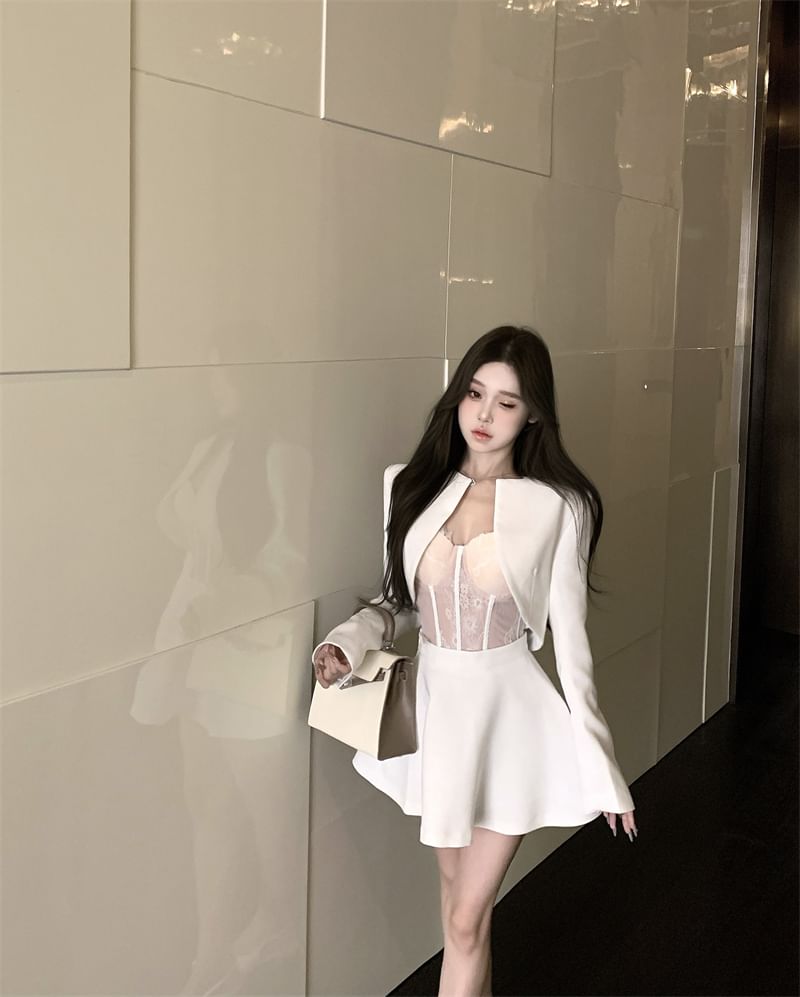 Jacket Mini / Lace Plain Bustier A-Line Skirt Cropped Open Top High Front Rise